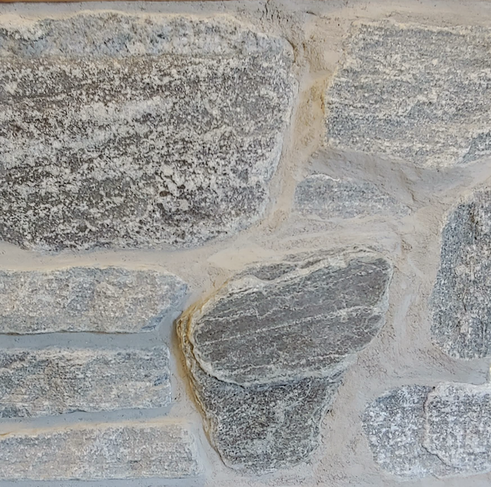 Elite Blue Granite Stone Veneer - Tumbled Olde Mill Blend Thin Veneer - Corners