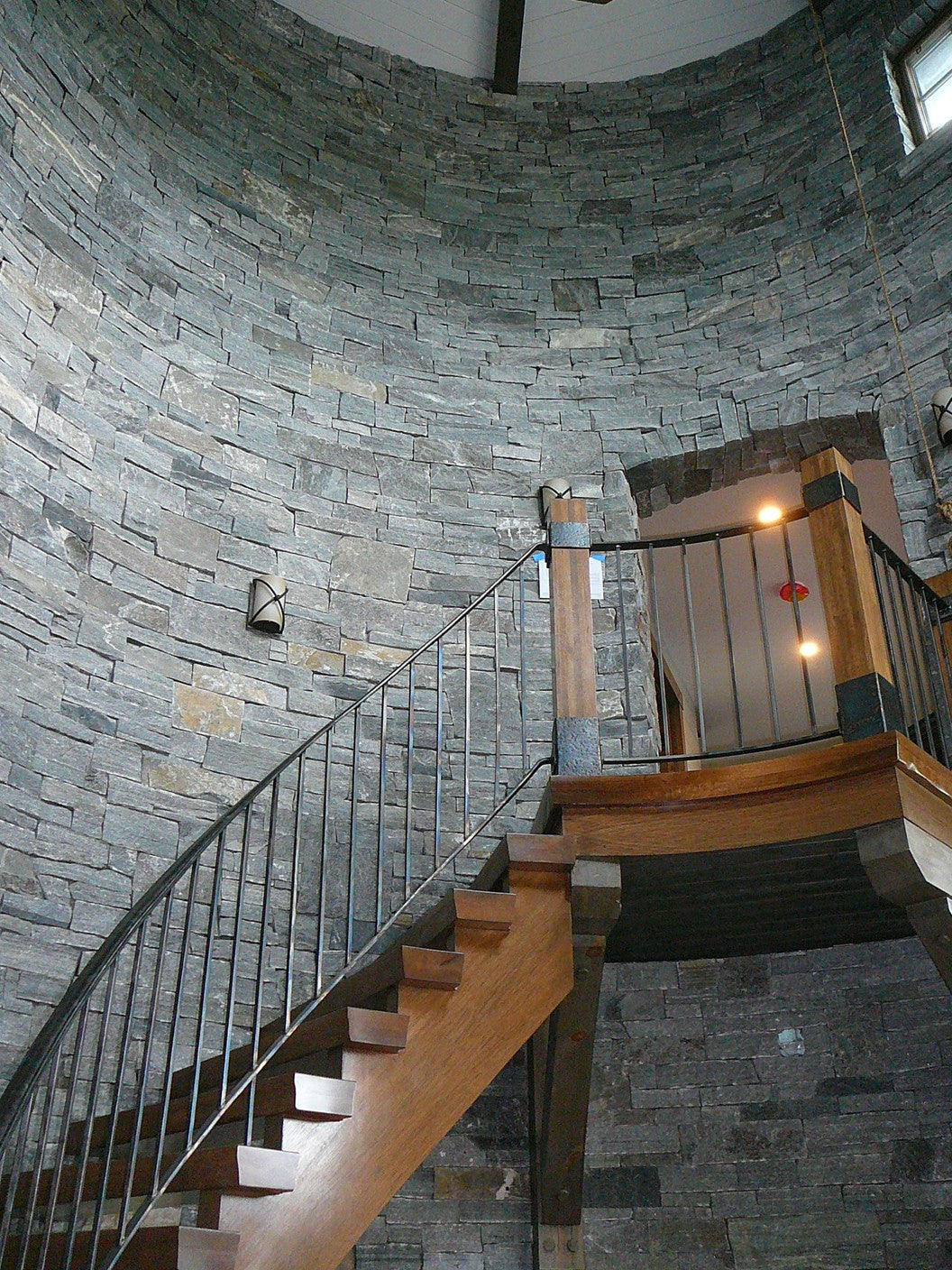 Elite Blue Granite Thin Veneer - Mountain Blend (Ledgerock & Squared) - Flats