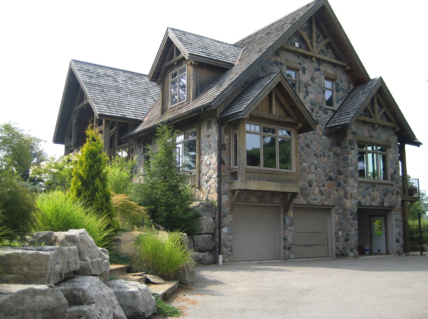 Granite Split Fieldstone Thin Veneer - Random - Flats