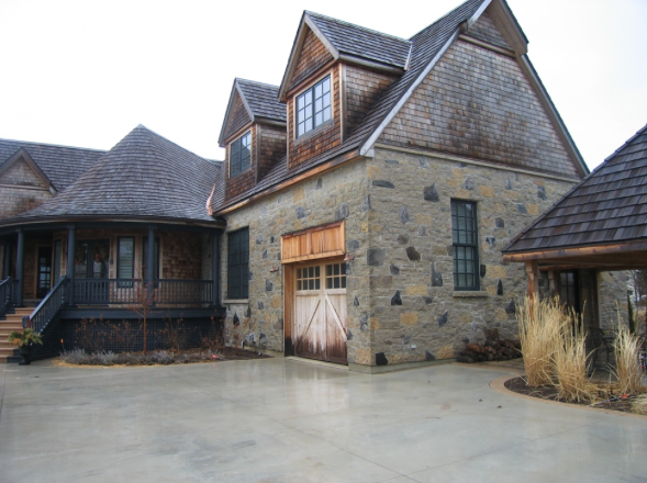 Harvest Gold Ledgerock with Squares and Recs, and Colonial Classic Random Accent - Thin Stone Veneer - Corners