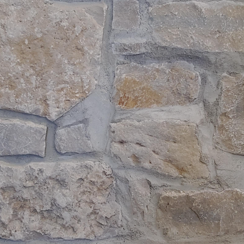 Harvest Gold Limestone Olde Mill Blend - Thin Veneer Stone - Tumbled - Corners