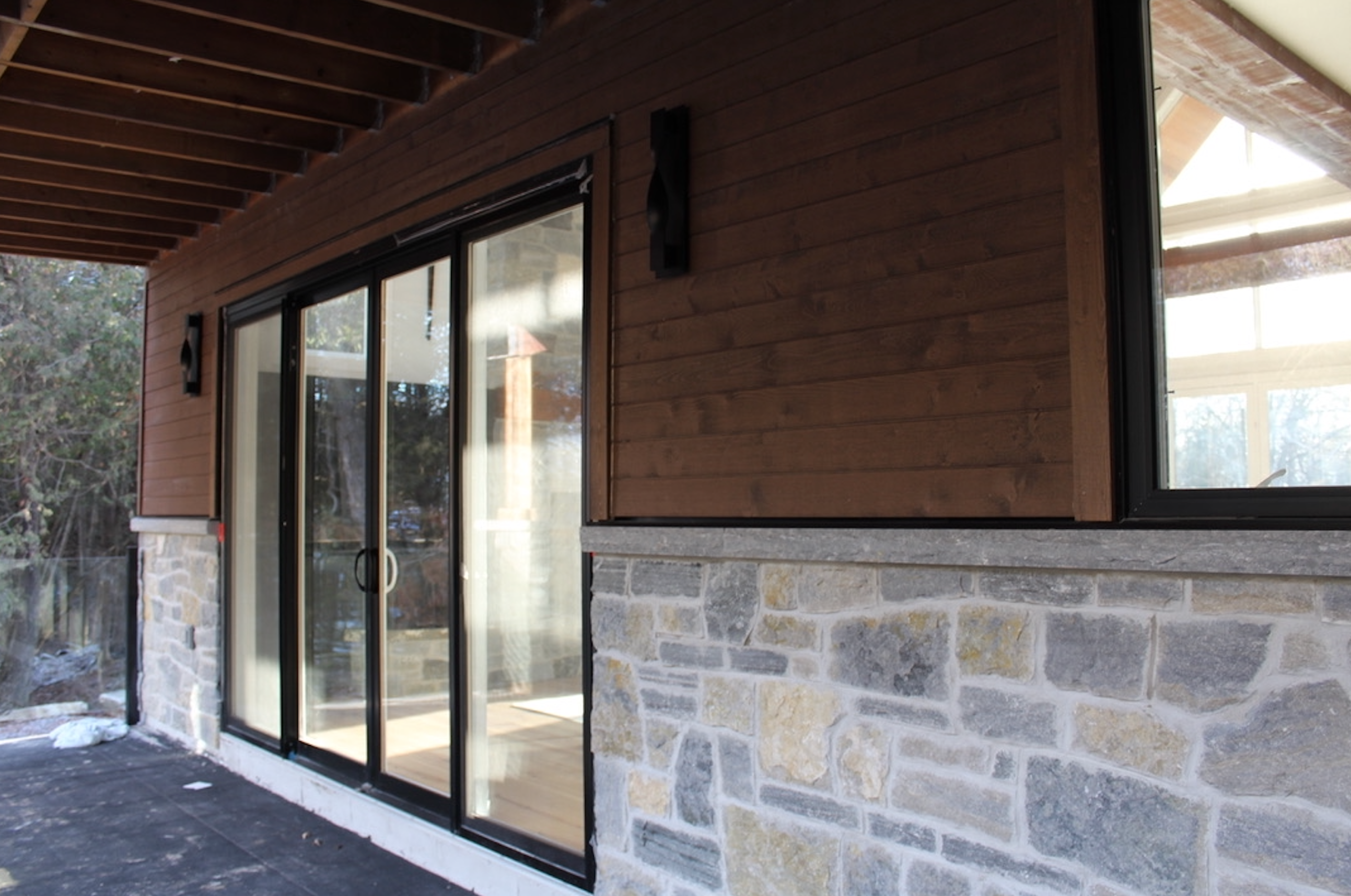 Timothy's Mountain Blend Thin Stone Veneer - Corners