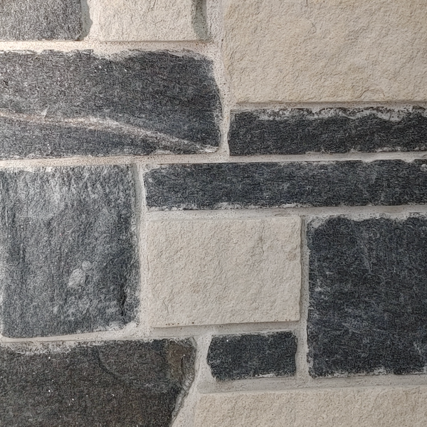 Midnight Black with White Sandstone Accent - Thin Stone Veneer - Flats