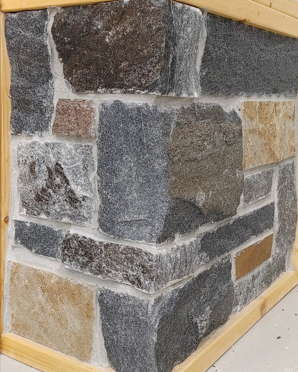 Midnight Black with Brown Accent - Sawn Height Thin Stone Veneer - Corners