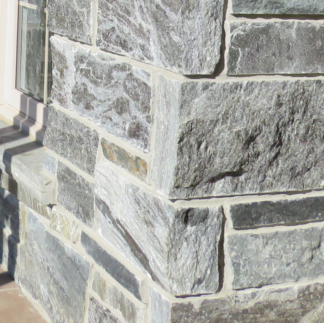 Paula's Dream Blend - Elite Blue Granite with Brown Accent - Sawn Height - Thin Stone Veneer - Flats