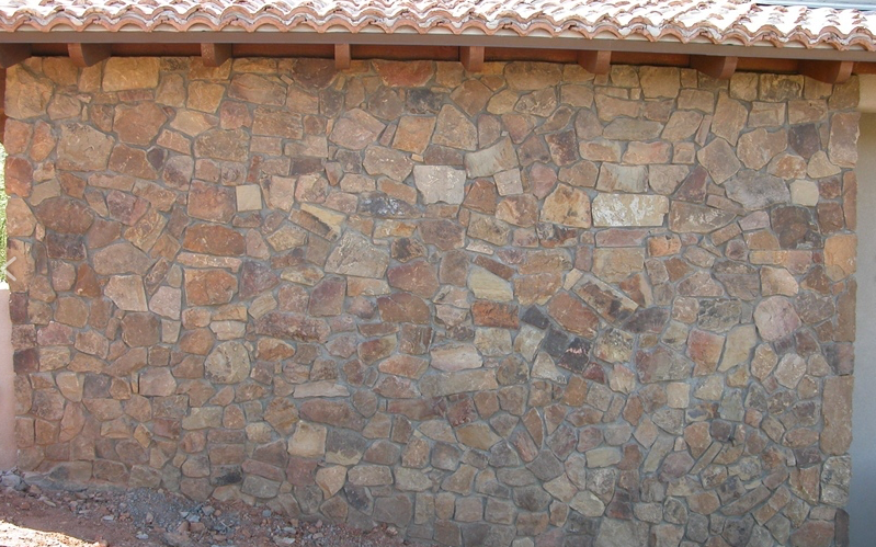 Rockwood Brown Random Split Face - Thin Stone Veneer - Corners