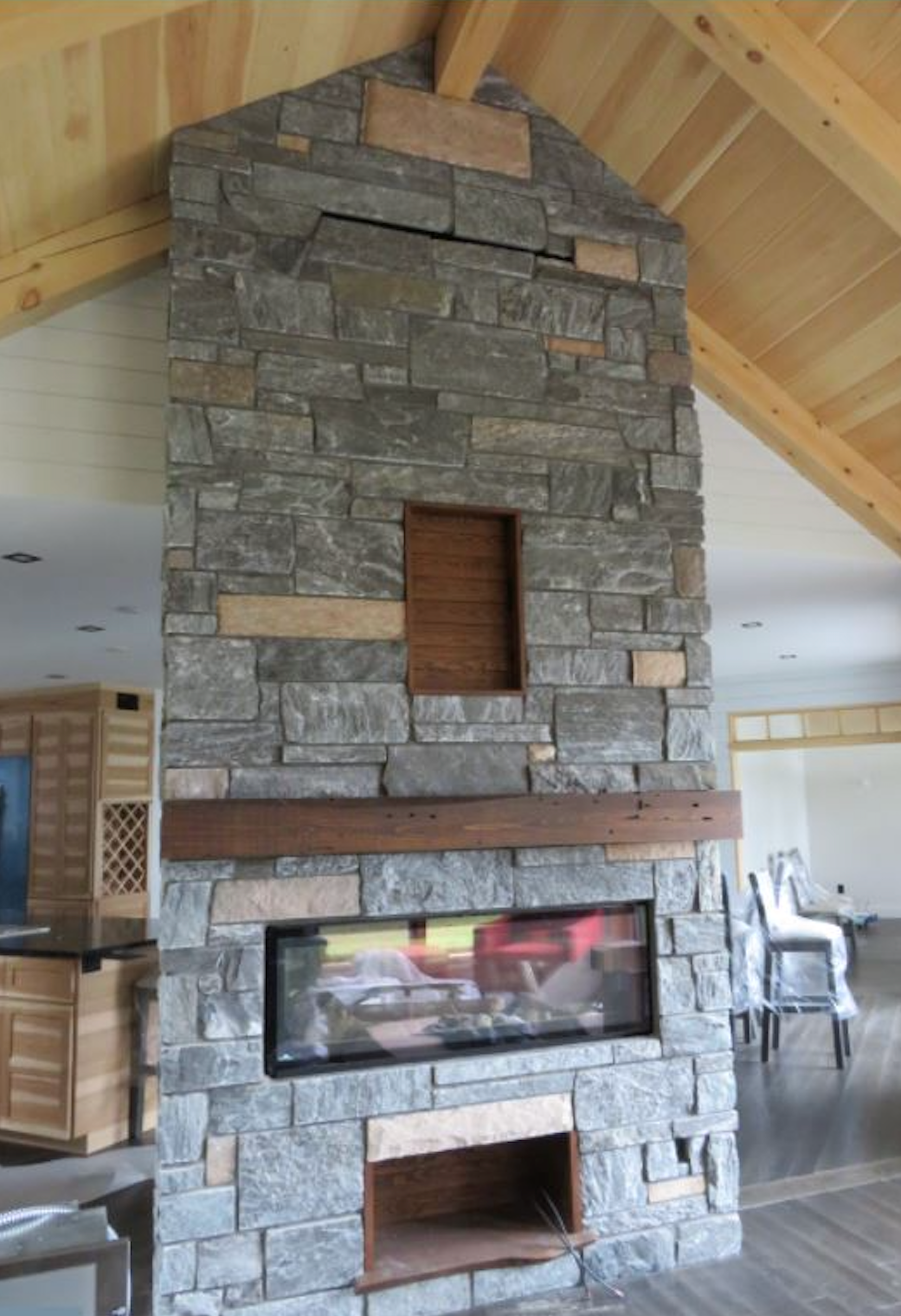 Shane's Lake Temogami Blend - Elite Blue & Pink Granite Sawn Height - Thin Stone Veneer - Flats