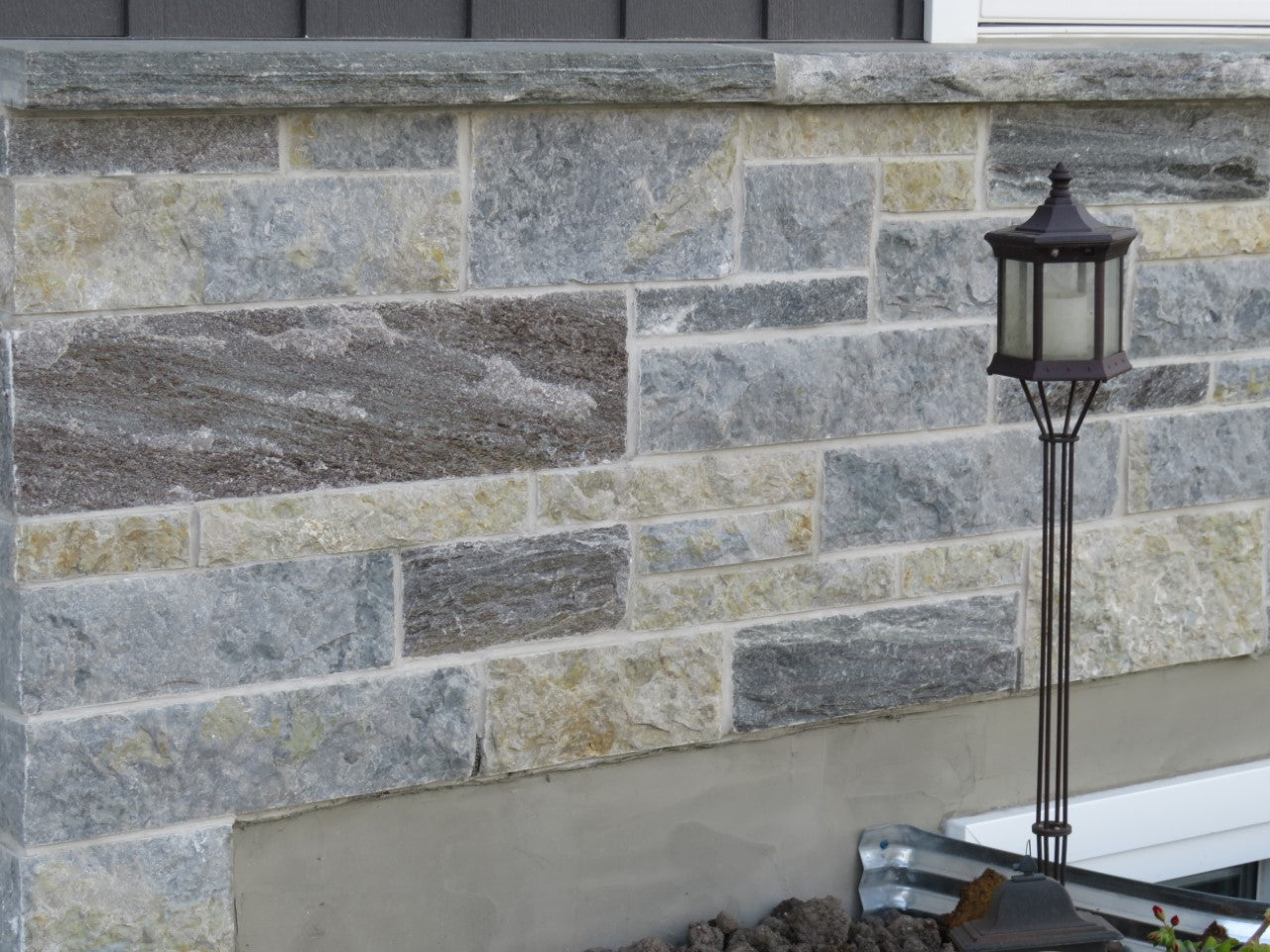 Timothy's Blend Sawn Height Drystack - Thin Stone Veneer - Corners