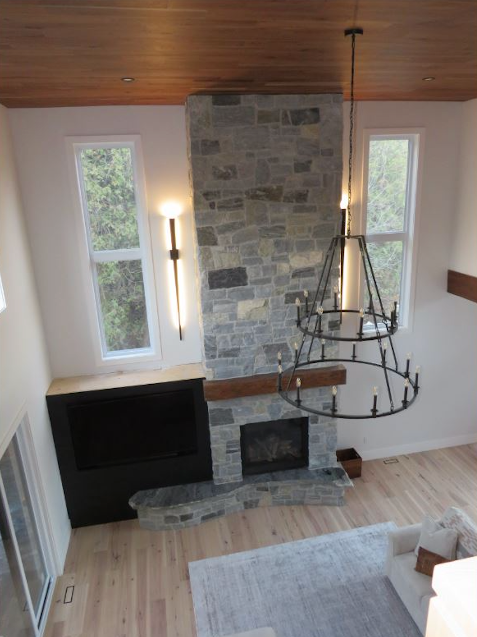 Timothy's Mountain Blend Thin Stone Veneer - Corners