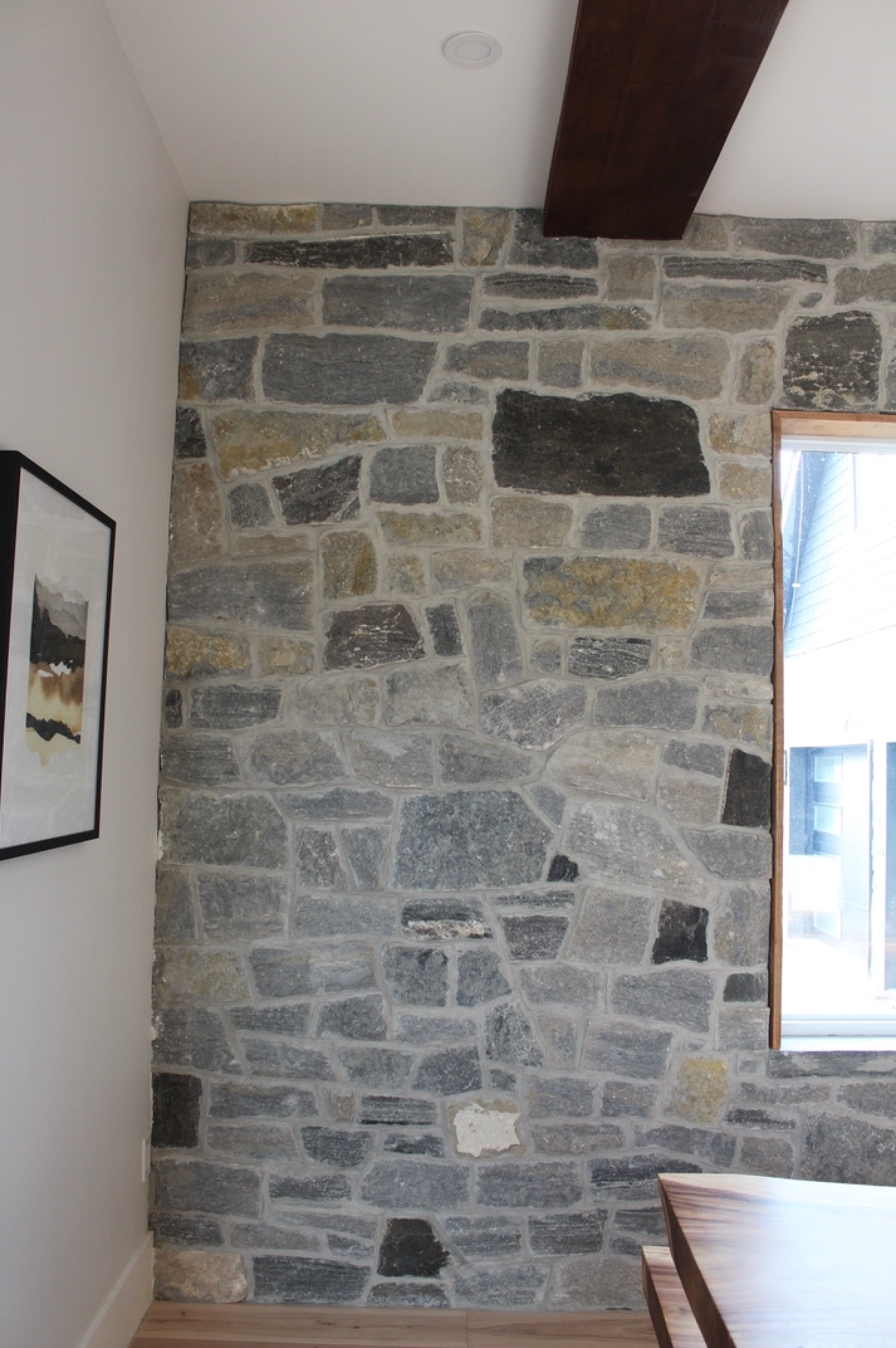 Timothy's Mountain Blend Thin Stone Veneer - Corners