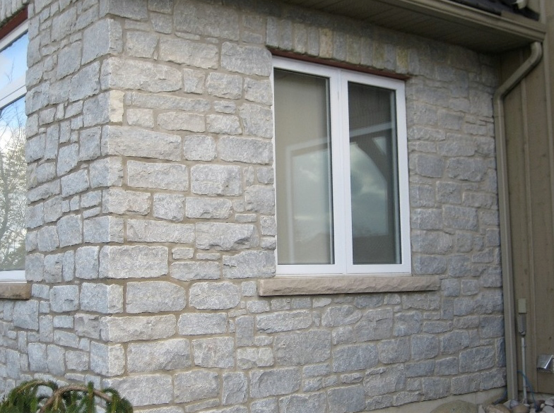 Weatheredge Limestone Ledgerock Splitface Tumbled - naturalstoneandbrickdepot-com