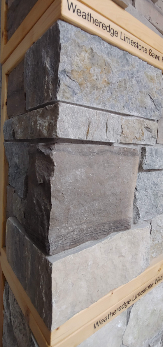 Weatheredge Limestone Thin Veneer with Brown Limestone Accent - Sawn Height (2 1/4", 5", 7 3/4", 10 1/2") - Flats