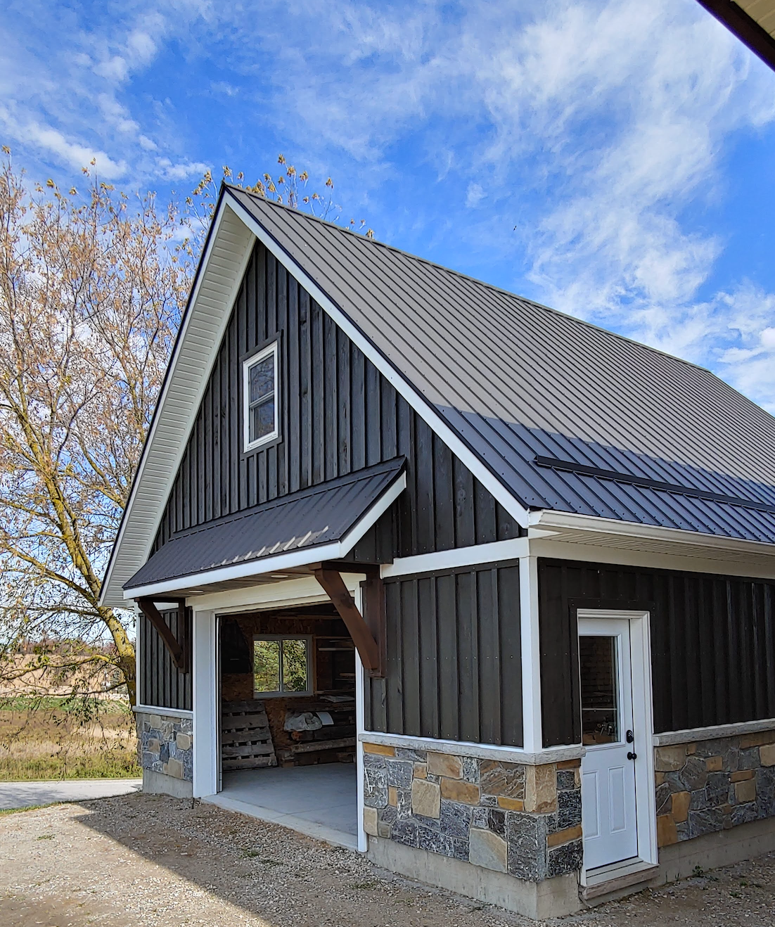 Jake & Cheryl's Custom Blend - Thin Stone Veneer - Corners