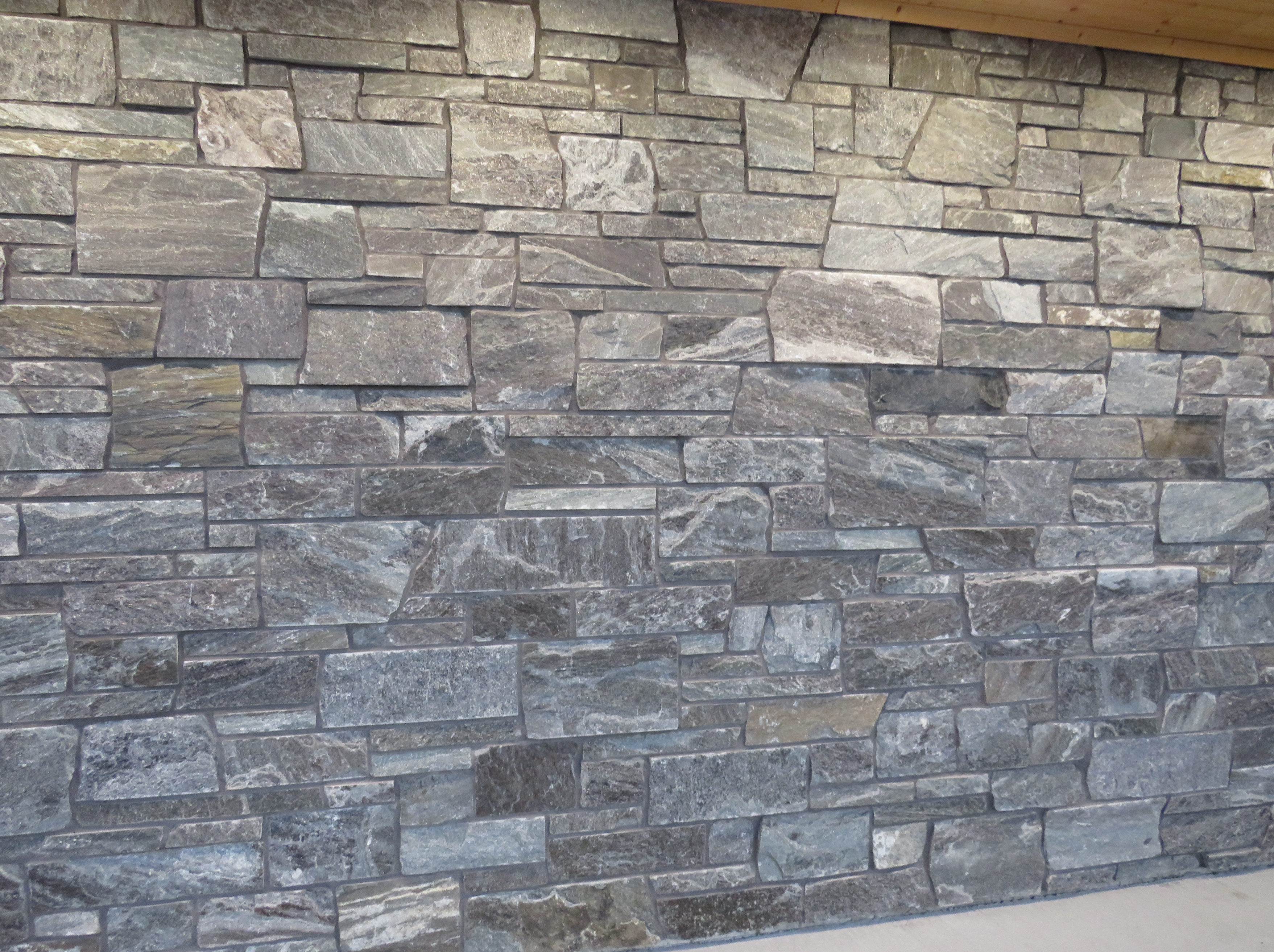 Elite Blue Granite Split Face Sawn Height - Full Bed Building Stone