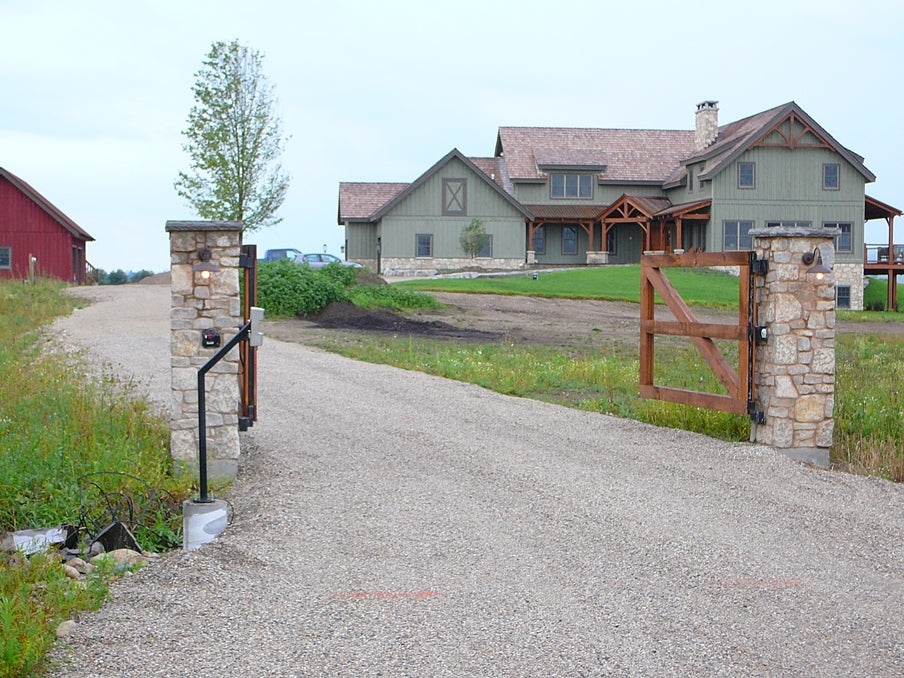 Harvest Gold Limestone Olde Mill Blend - Tumbled - Full Bed Building Stone