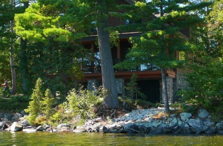 Shane's Lake Temogami Blend - Elite Blue & Pink Granite Sawn Height - Thin Stone Veneer - Corners