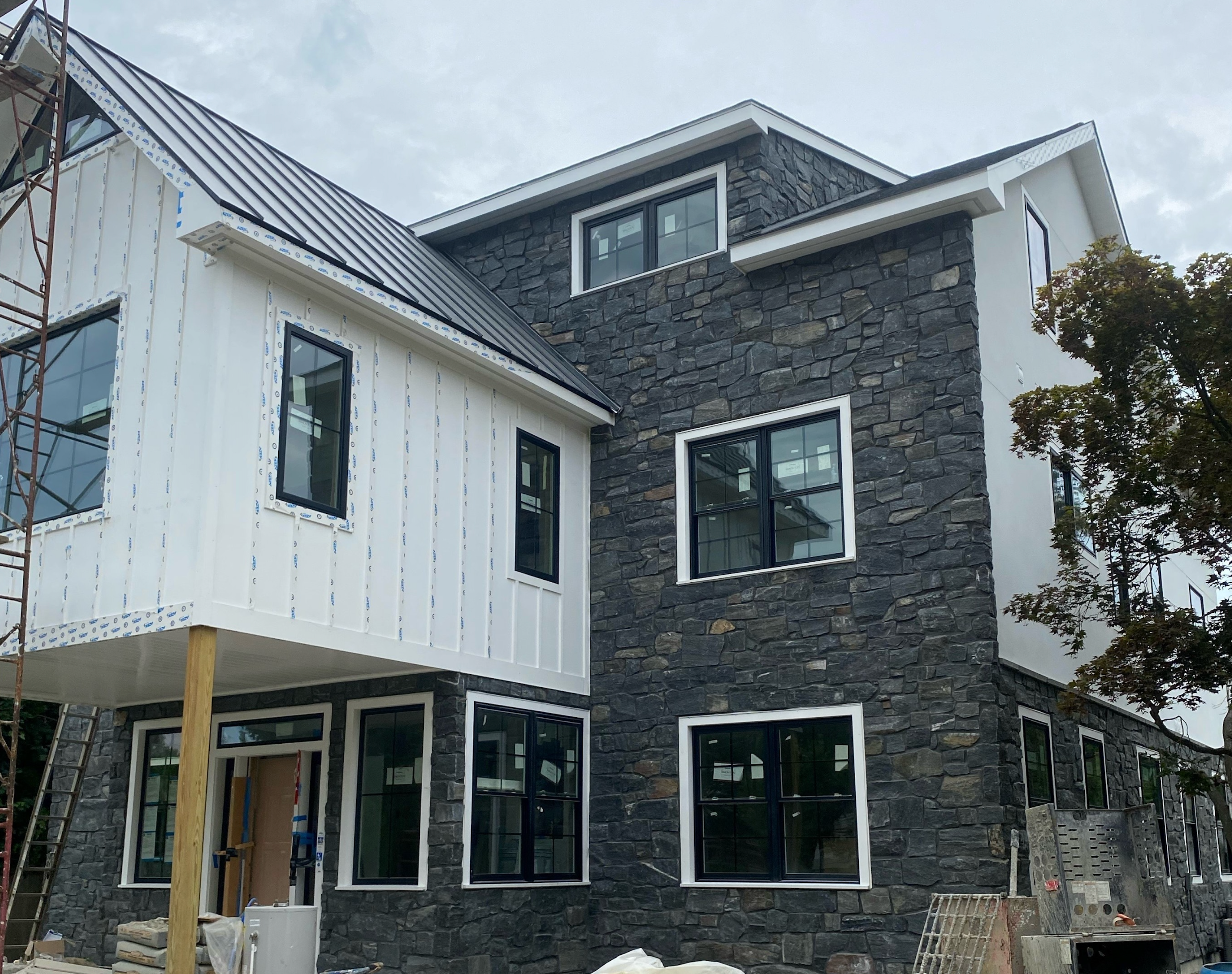 Midnight Black Squares and Rectangles  - Thin Stone Veneer - Flats