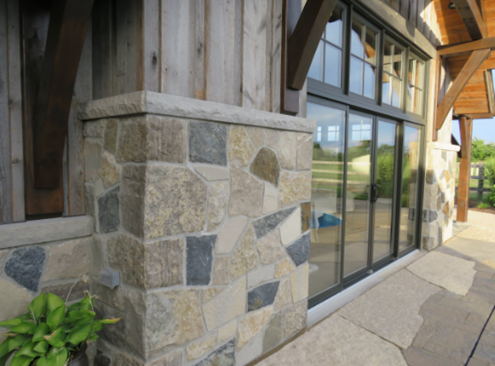 Harvest Gold Ledgerock with Squares and Recs, and Colonial Classic Random Accent - Thin Stone Veneer - Corners