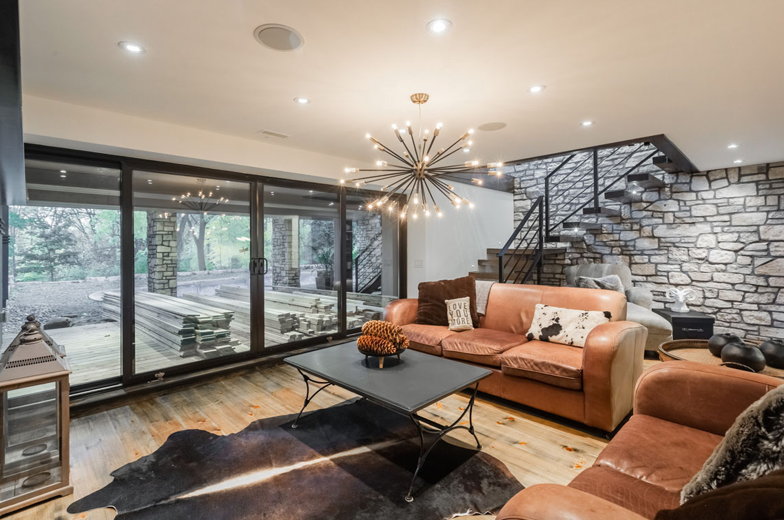 Dozzi Oakville Limestone Blend - Tumbled Thin Stone Veneer - Flats
