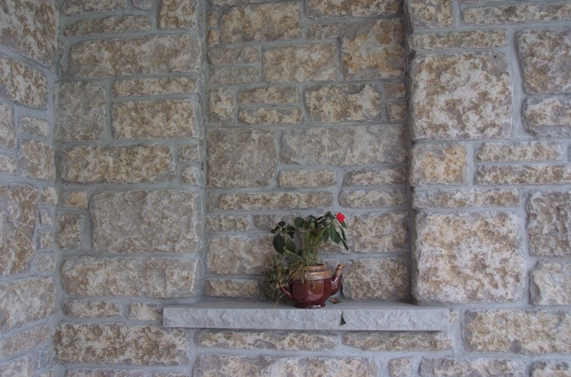 Harvest Gold Limestone Thin Veneer - Sawn Height Tumbled - Flats